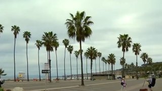 An image of a beach parking lot in San Diego.