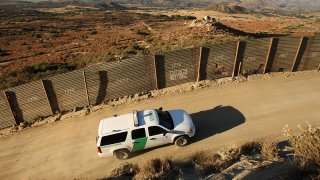 border patrol vehicle near border