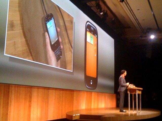 budman_ces_palm_pre_phone