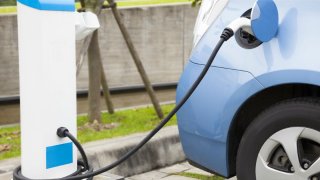 electric car charging 09022015