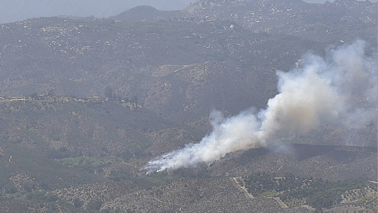 12-Acre Brush Fire Burning in Fallbrook, No Evacuations – NBC 7 San Diego
