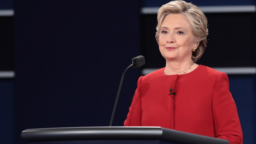 671024373PW00006_Hillary_Cl