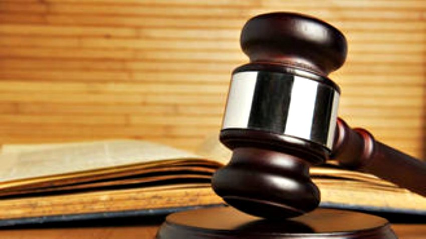 gavel1211