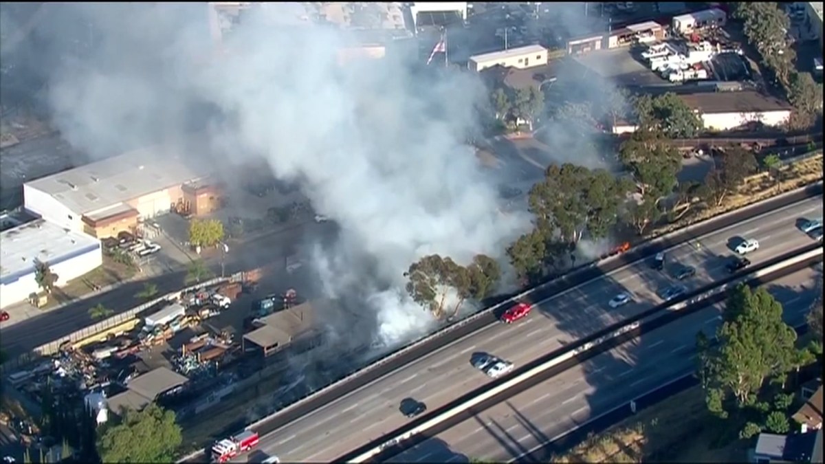 Brush Fire Sparks on Hillside Along I-8 in El Cajon – NBC 7 San Diego