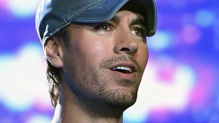 latin-grammy-beca-enrique-iglesias