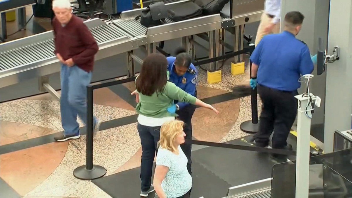 TSA Agent Says Employees Who Call Out Sick Will be Disciplined NBC 7