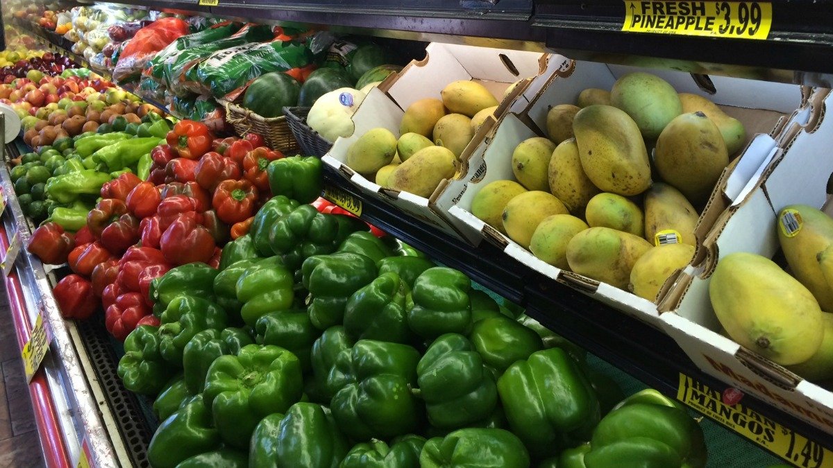 SoCal Grocery Workers to Begin Balloting in Strike-Authorization Vote - Vimarsana News