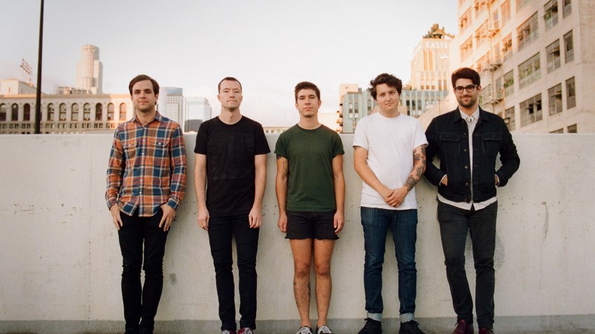 touche amore