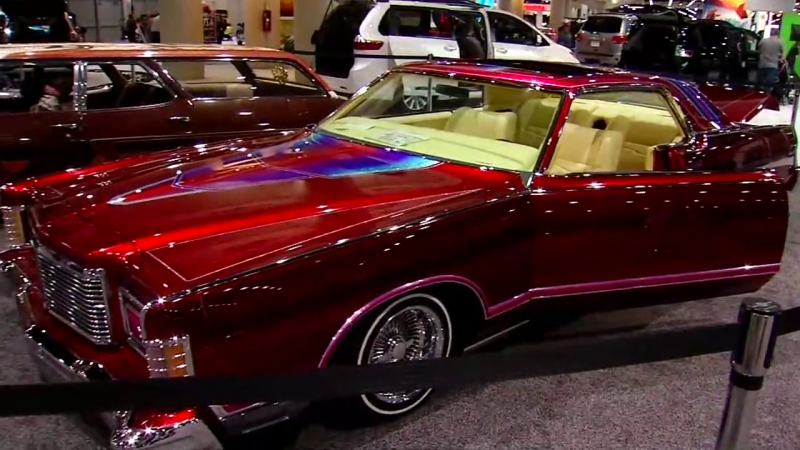 Un coche clásico expuesto en el San Diego International Auto Show el 29 de diciembre de 2016.