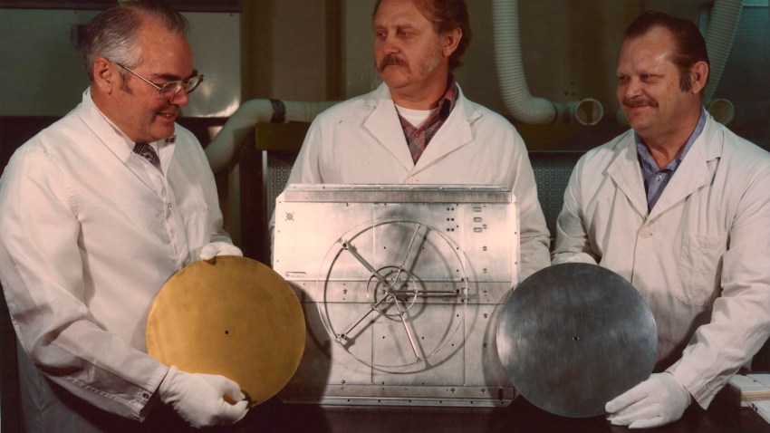 voyager-phonograph-record-5-10-1977_30217463364_o