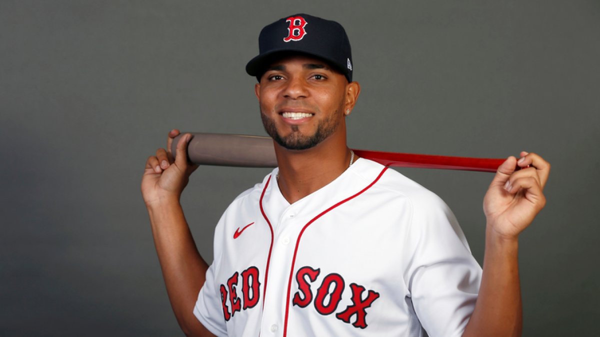 Padres, Xander Bogaerts agree to 11-year deal