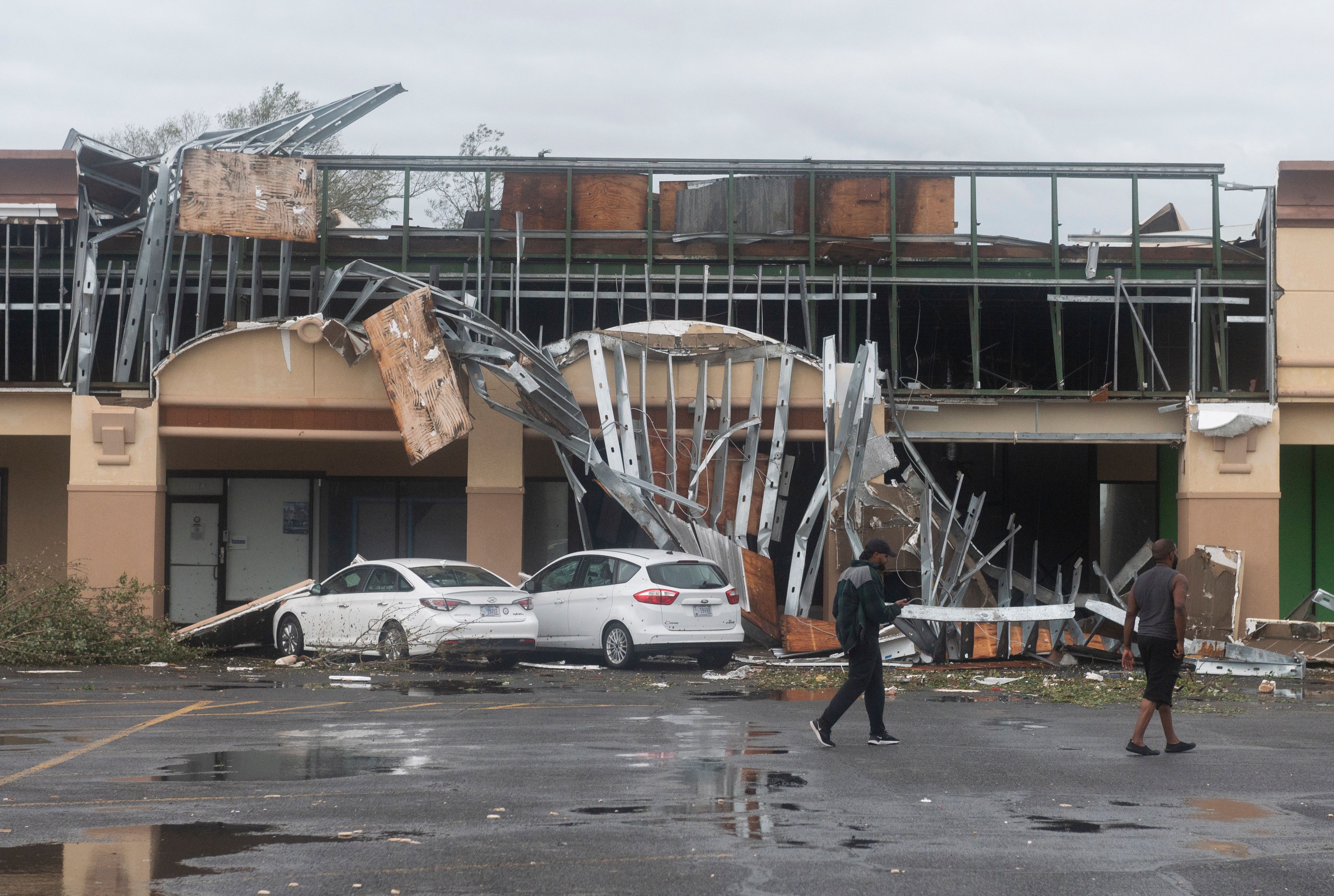 Photos Hurricane Laura Leaves Trail of Damage After Landfall NBC 7