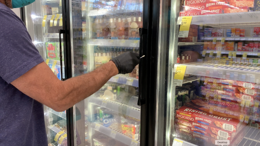 Walgreens
9830 Long Beach Blvd
South Gate
FREEZER DOOR HANDLE