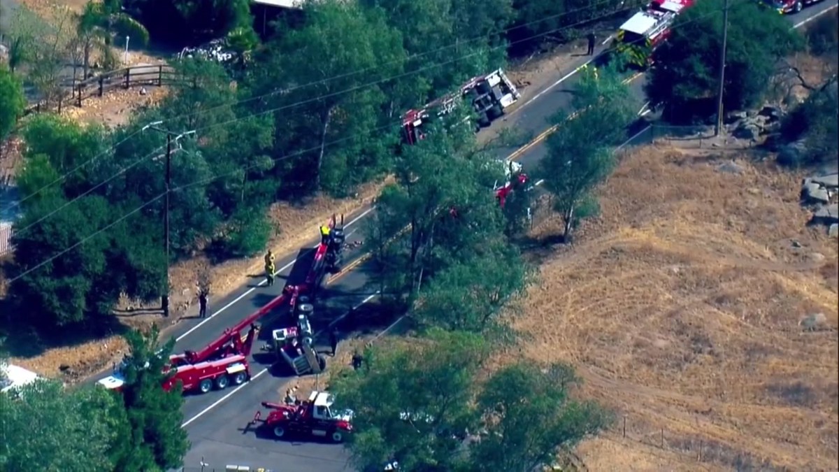 Overturned Semi-Truck Spills Oil Onto SR-78, Traffic Impacted in Ramona