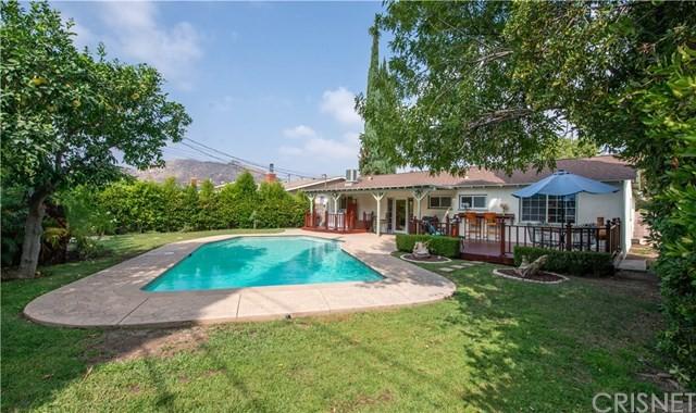 A backyard view of the West Hills house used for the 1982 film 'Fast Times at Ridgemont High