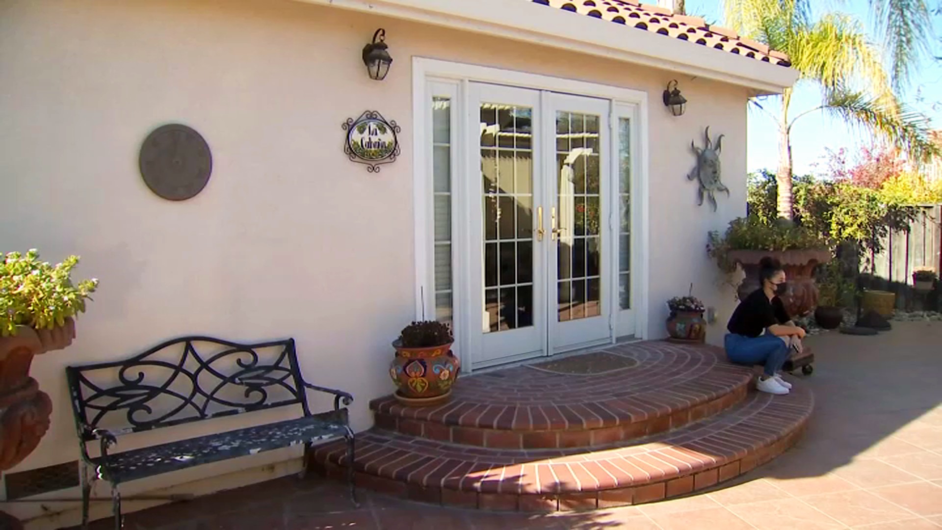 Quarantine Cabana: South Bay Family's Solution to Keeping Loved Ones Safe - Vimarsana News