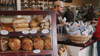 Con Pane Rustic Breads & Café is back in action.