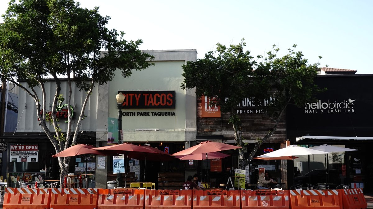 Restaurants, Strip Clubs Must Close Again After State Appellate Court