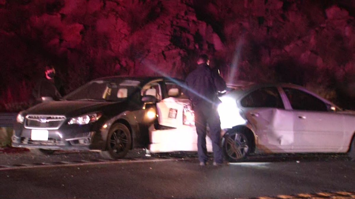 4 Border Patrol Agents Hurt In Crash During Pursuit Of Suspected Smuggling Suv Nbc 7 San Diego