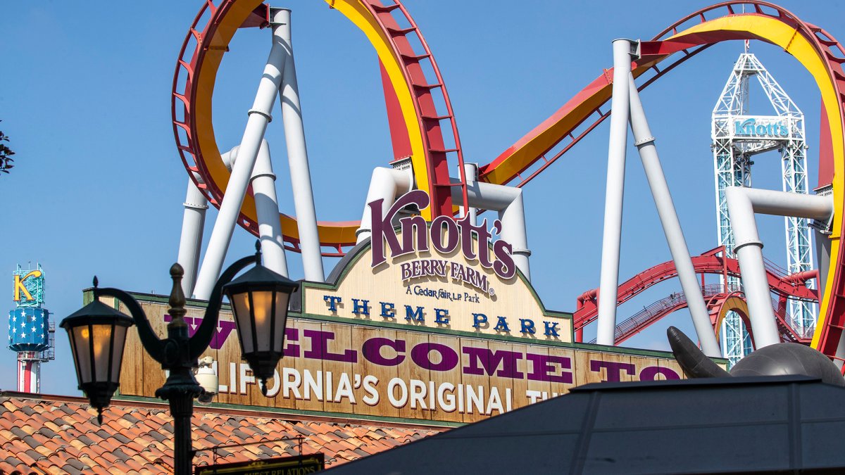 One Person Injured in Shooting Outside of Knott's Berry Farm