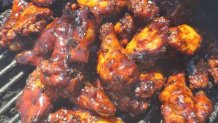 I Que BBQ's chicken wings.