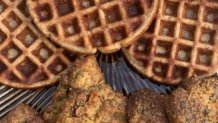 The Vegan Lion's mini wings and waffles.