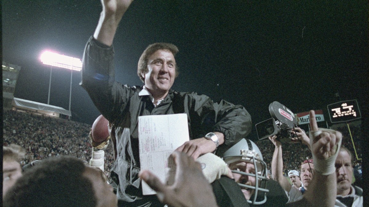 Fans (and Beer) Rally to Put Former Raiders Coach Tom Flores in the Pro  Football Hall of Fame – NBC 7 San Diego