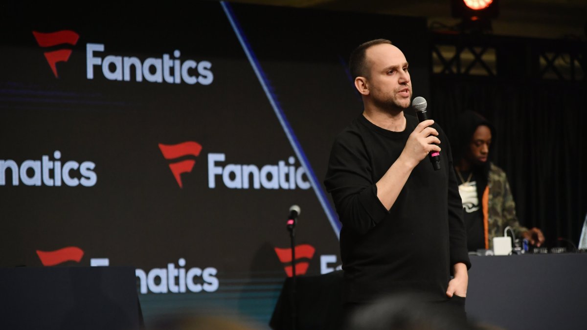 Fanatics Hits $27 Billion Valuation, Adds BlackRock, Michael Dell as Investors - Vimarsana News