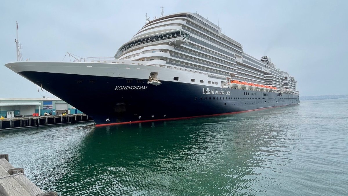 Mexico Refuses 1,000+ Cruise Ship Passengers After COVID-19 Outbreak Aboard Holland America Ship