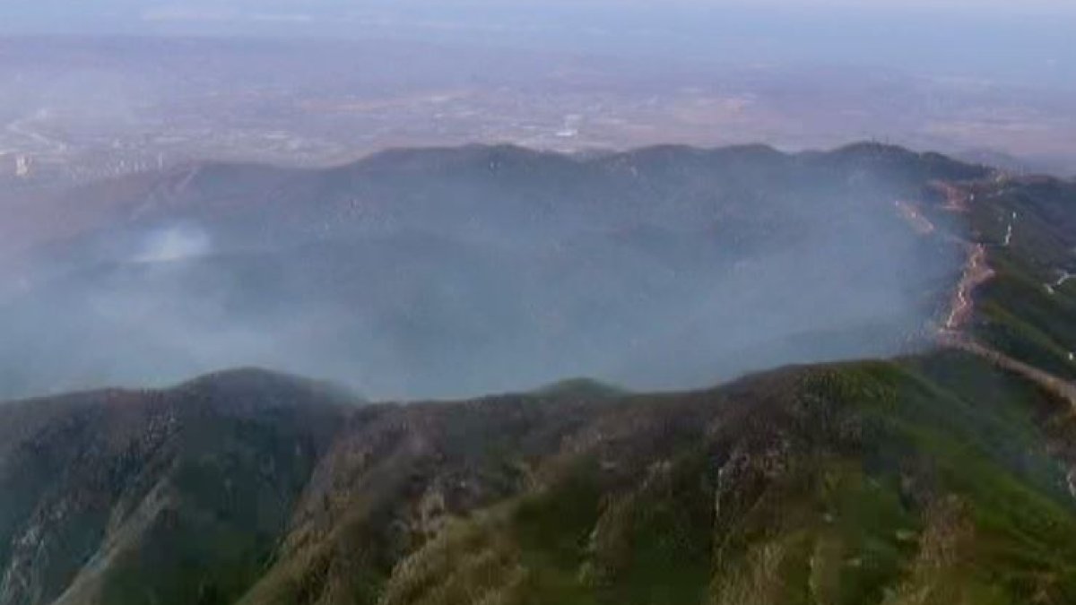 Cal Fire San Diego Halts Wildfire Near US-Mexico Border at 6 Acres ...