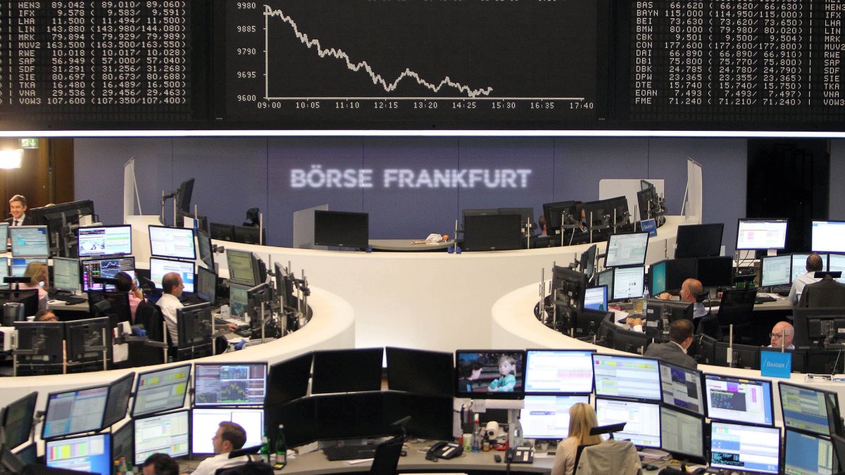 European Markets Set for Flat Open as Investors Digest Central Bank Decisions, Earnings - Vimarsana News