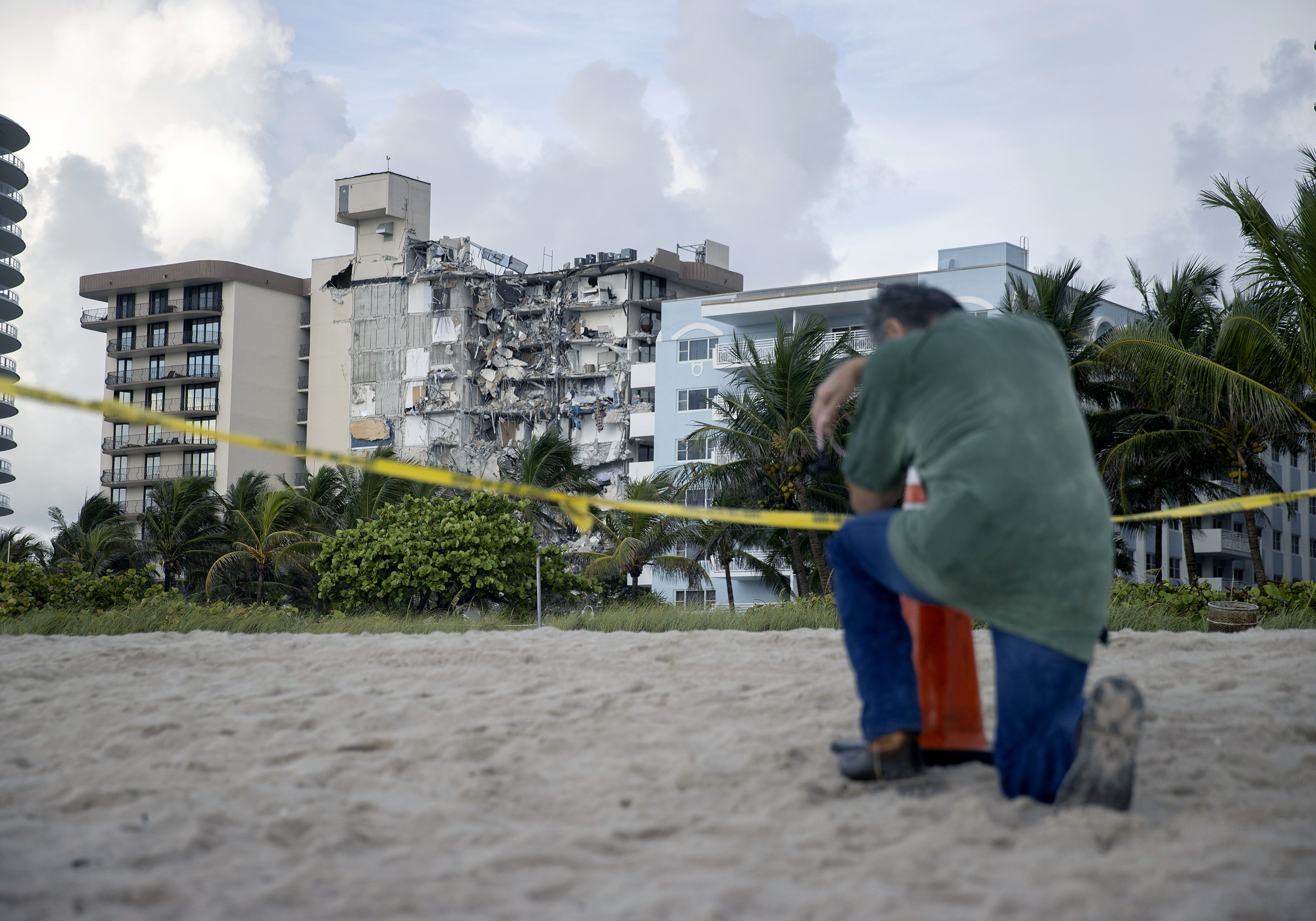 photo Miami Condo Before And After https www nbcsandiego com news national international photos search and rescue ongoing after miami condo partially collapses 2639286