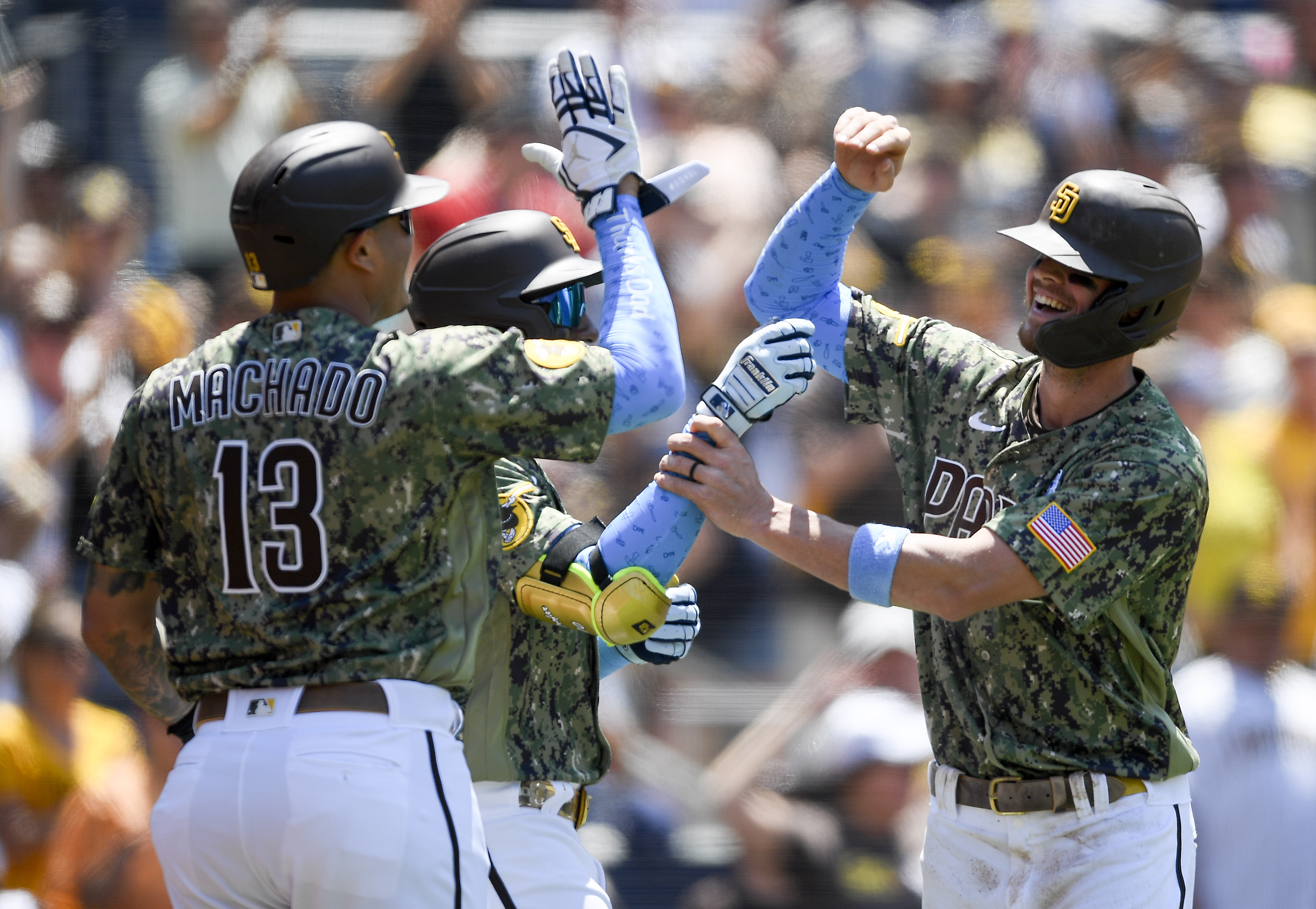 Padres swept by Rockies to end tough road trip