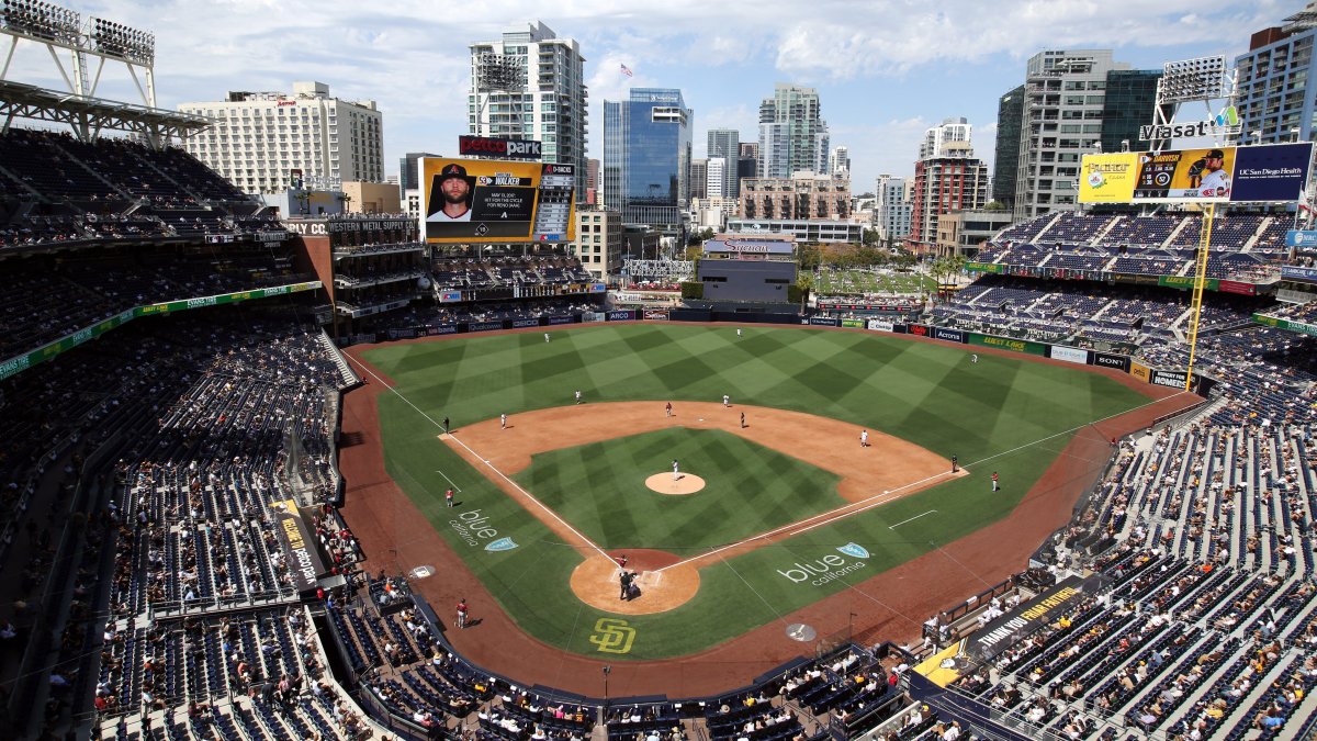 Padres Express Gratitude on Military Appreciation Day at Petco