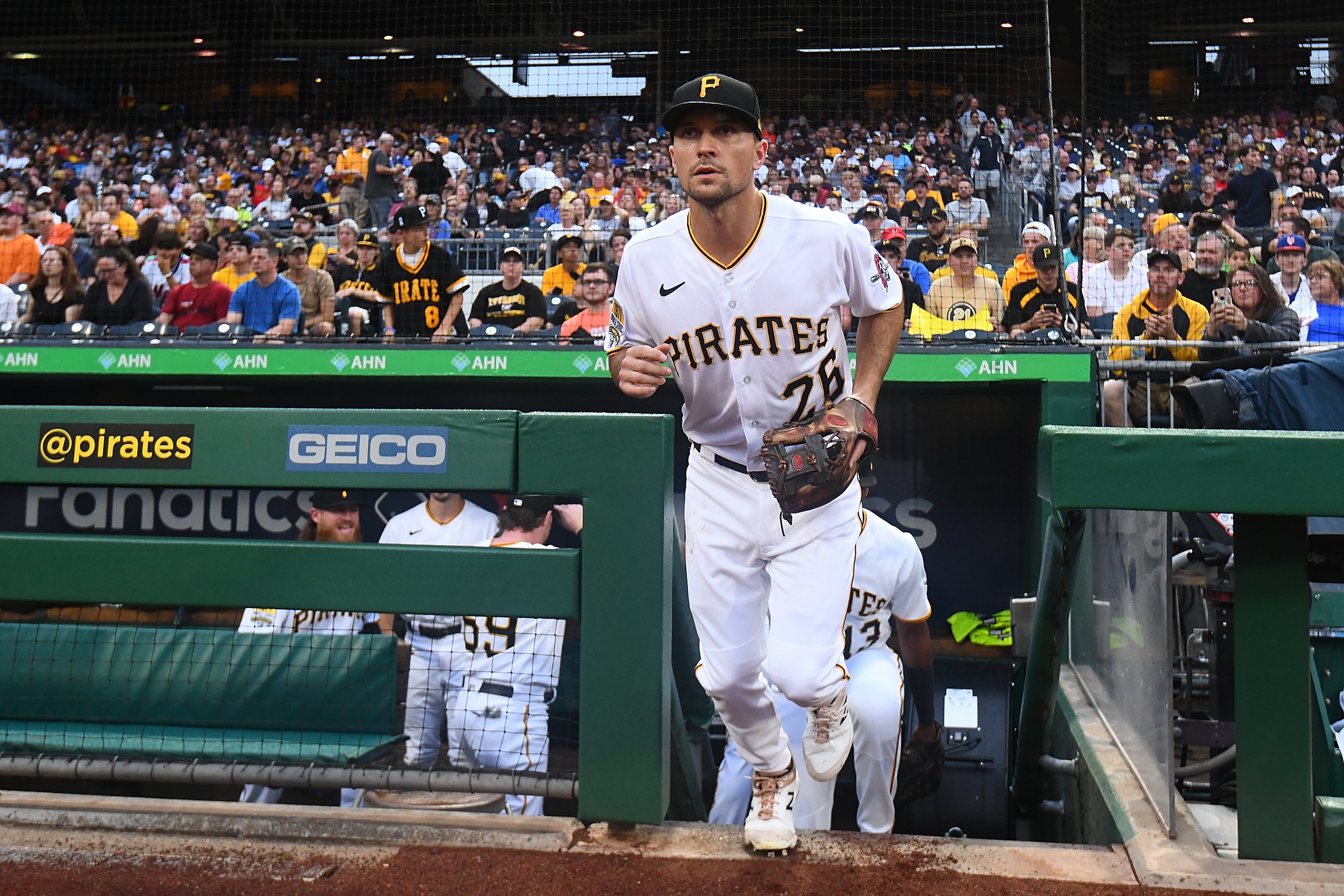 Padres Open Trade Season With a Bang, Acquire All-Star Frazier From Pirates - Vimarsana News