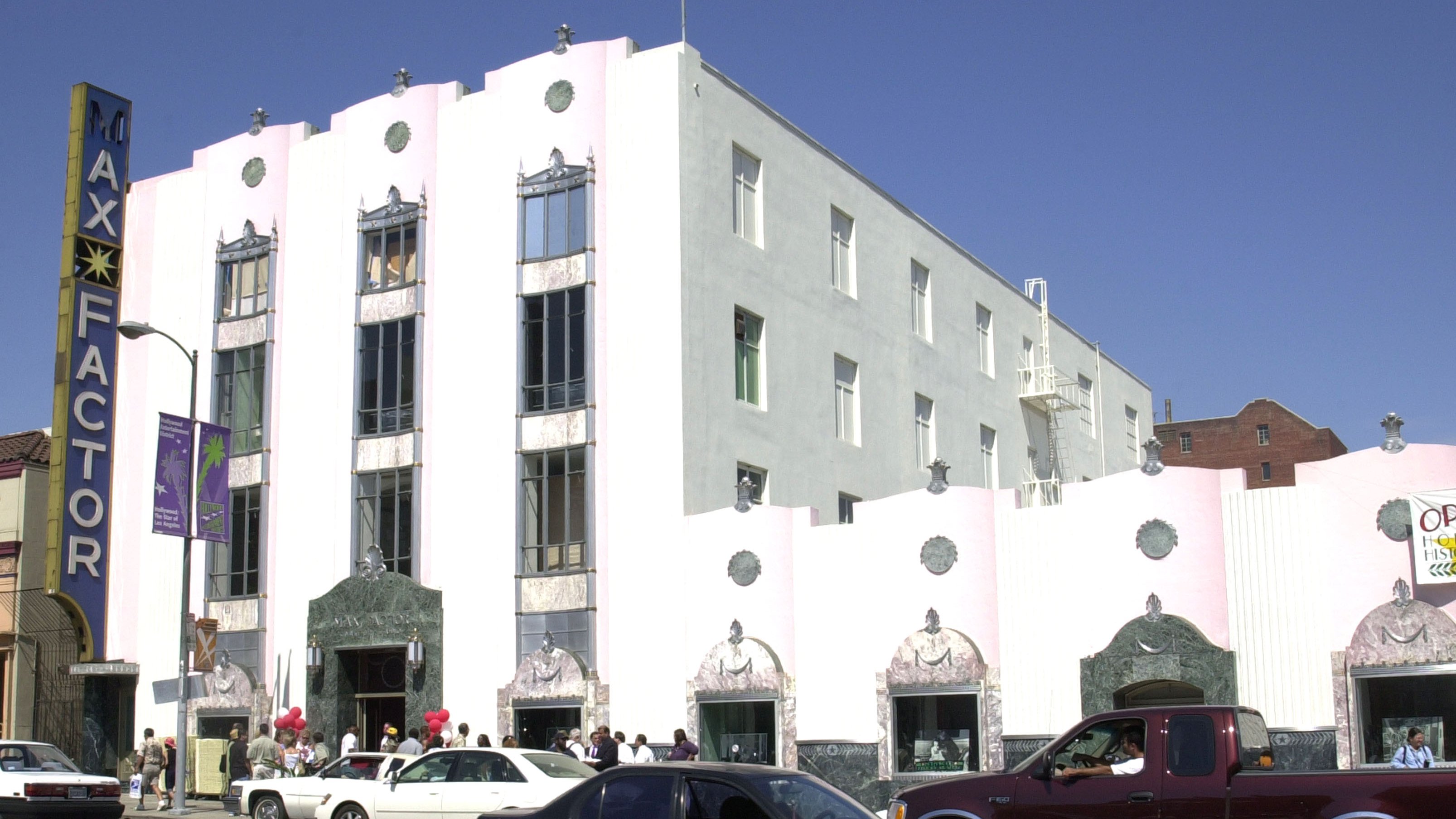 Hollywood Museum Reopens Aug. 4 With 'Back to the Future' Exhibit – NBC 7 San Diego - Vimarsana News