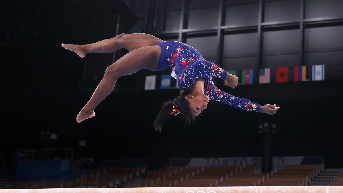 Simone Biles Advances In All Events Usa Finishes Behind Roc After Women S Gymnastics Qualifiers Nbc 7 San Diego