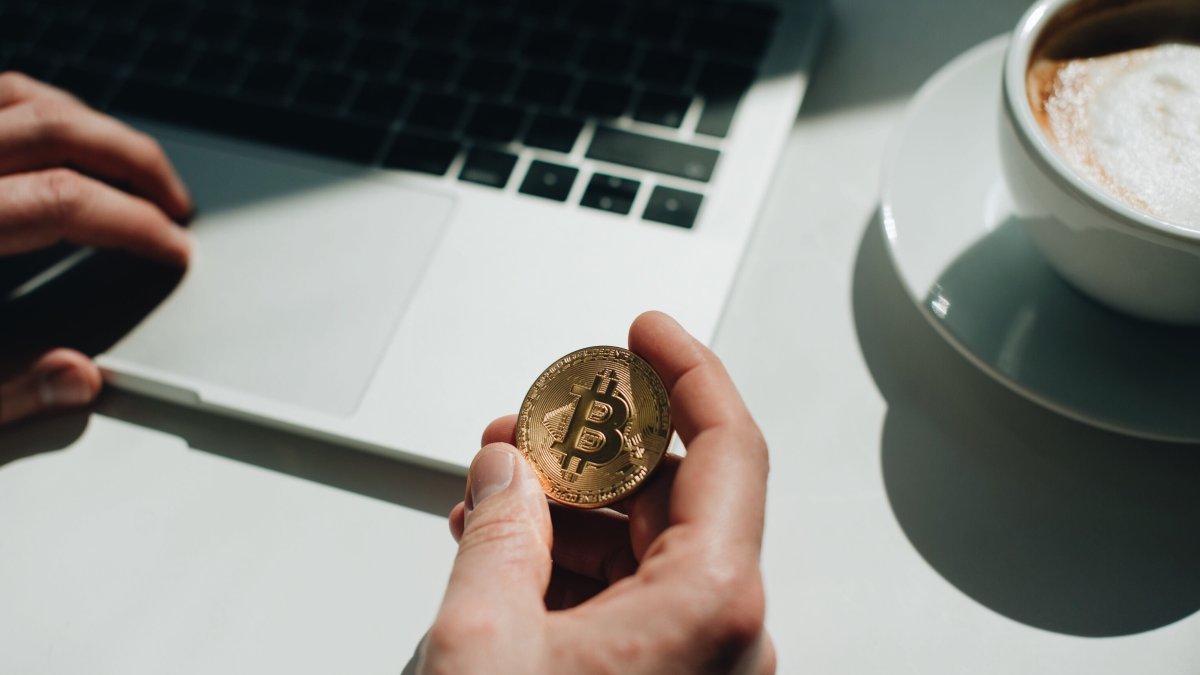 The SEC Is Set to Allow Bitcoin Futures ETFs to Begin Trading—Here's What Investors Should Know - Vimarsana News