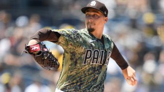 SAN DIEGO, CA – AUGUST 8: Blake Snell #4 of the San Diego Padres pitches during the first inning of a baseball game against Arizona Diamondbacks at Petco Park on August 8, 2021 in San Diego, California. (Photo by Denis Poroy/Getty Images)