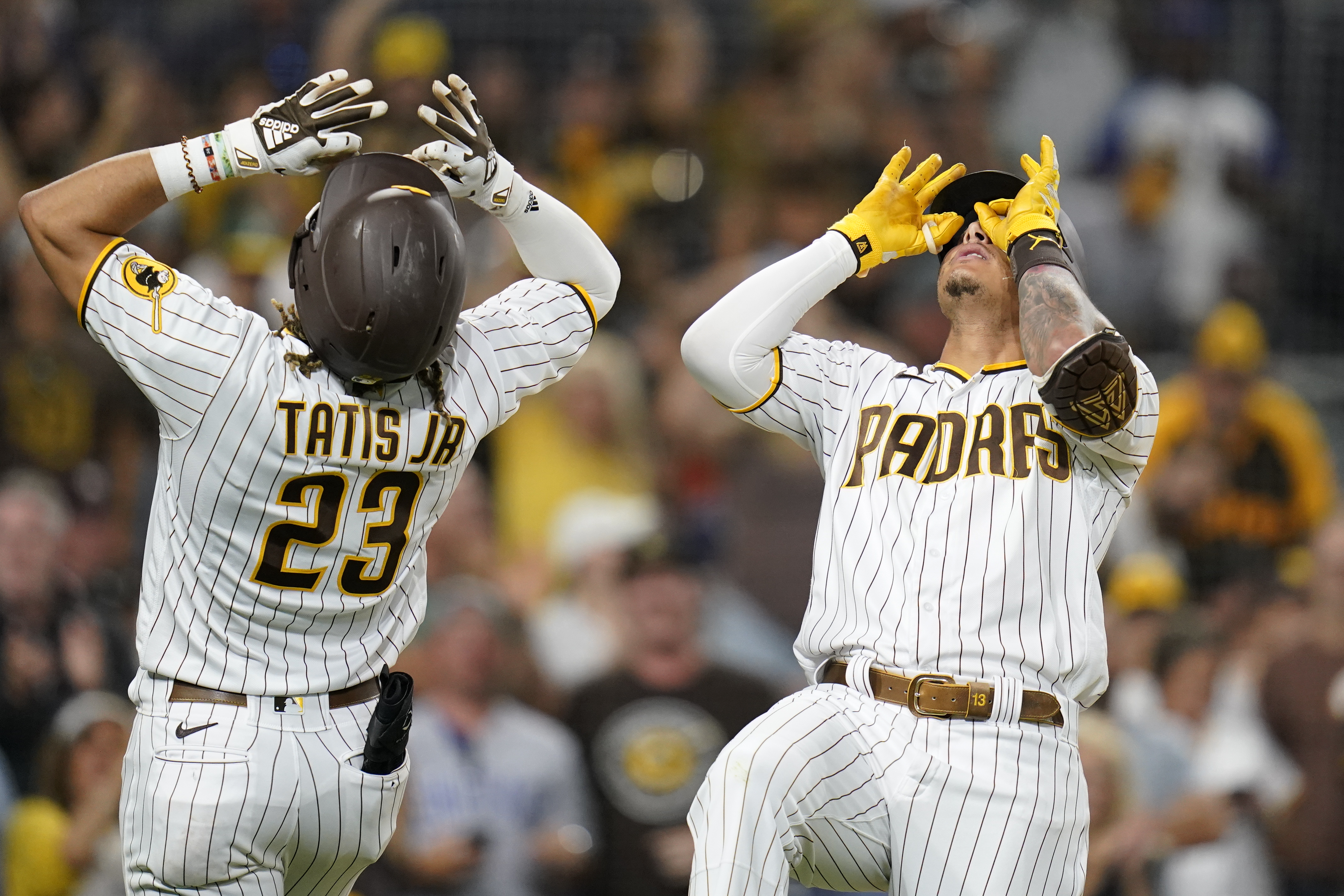 Kyle Tucker's two-run homer, 10/08/2021