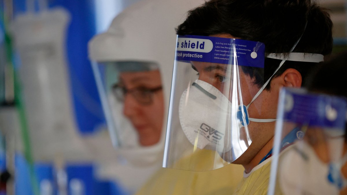 'The UK Really Is in Trouble': Doctors Warn of a Dire Covid Crisis as Officials Reject Restrictions – NBC 7 San Diego - Vimarsana News