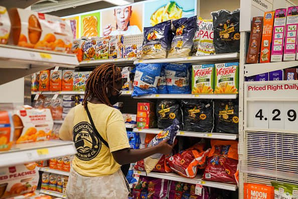'6% Inflation Is Devastating' to Everyday Americans, Rising Prices Need to Be Curbed, Expert Says – NBC 7 San Diego - Vimarsana News