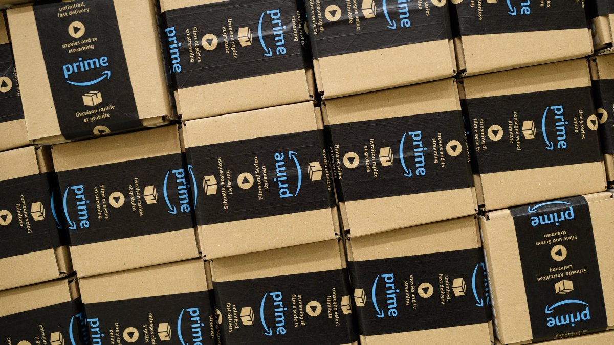 The Psychology Behind Why You Spend So Much Money on Amazon Prime - Vimarsana News