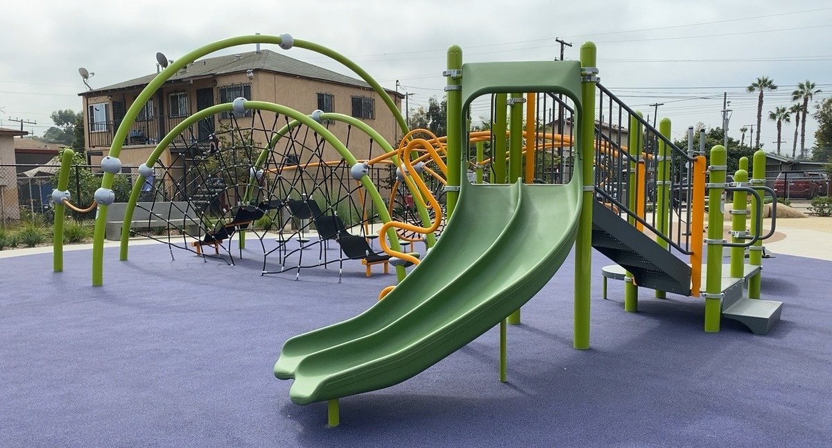 Mayor Todd Gloria, Community Members Open J Street Mini Park - Vimarsana News