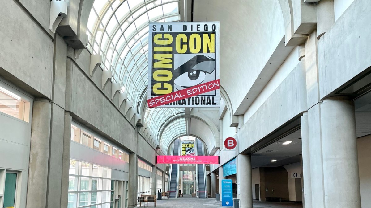 Original Comic-Con art near the convention center! – Cool San Diego Sights!