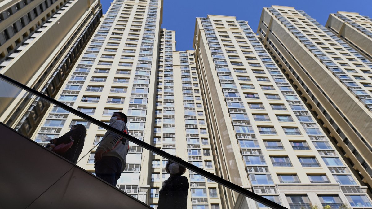 Evergrande Set for Restructuring, With No Word on First Formal Default - Vimarsana News