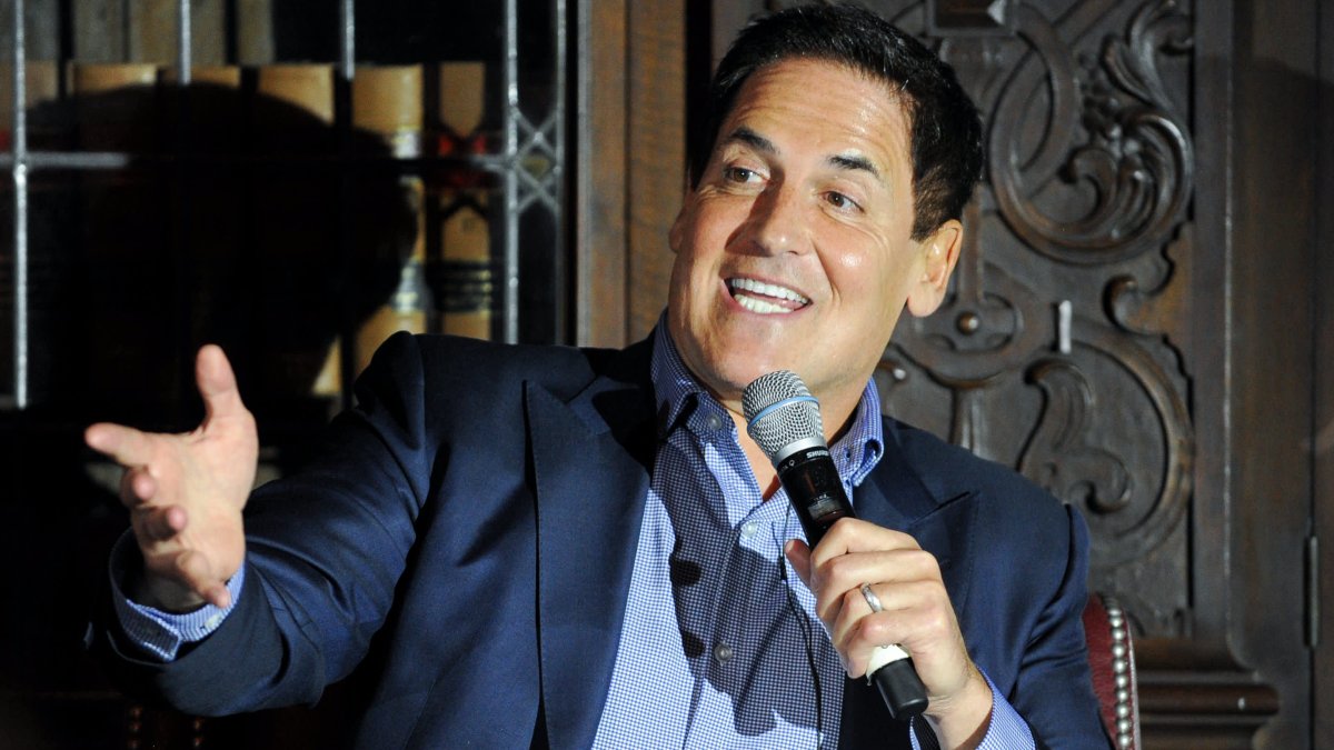 Mark Cuban Says These 5 Snacks Are His Go-To Holiday Gifts This Year - Vimarsana News