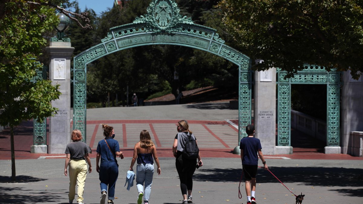 UC Berkeley Declines Group's Offer to Admit 1K More Students - Vimarsana News