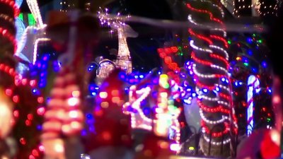 Candy Cane Lane Christmas Lights San Diego 2022 What It's Like To Spend Christmas Eve On Candy Cane Lane – Nbc 7 San Diego