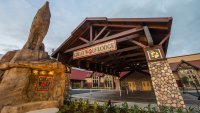 Great Wolf Lodge Southern California honors ‘Firefighters Day' with a fundraising promotion